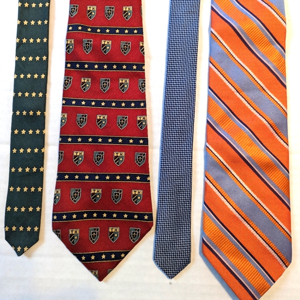 Set Of 2 Men's Tommy Hilfiger Neck Ties
